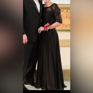 Elegant Black Evening Gown